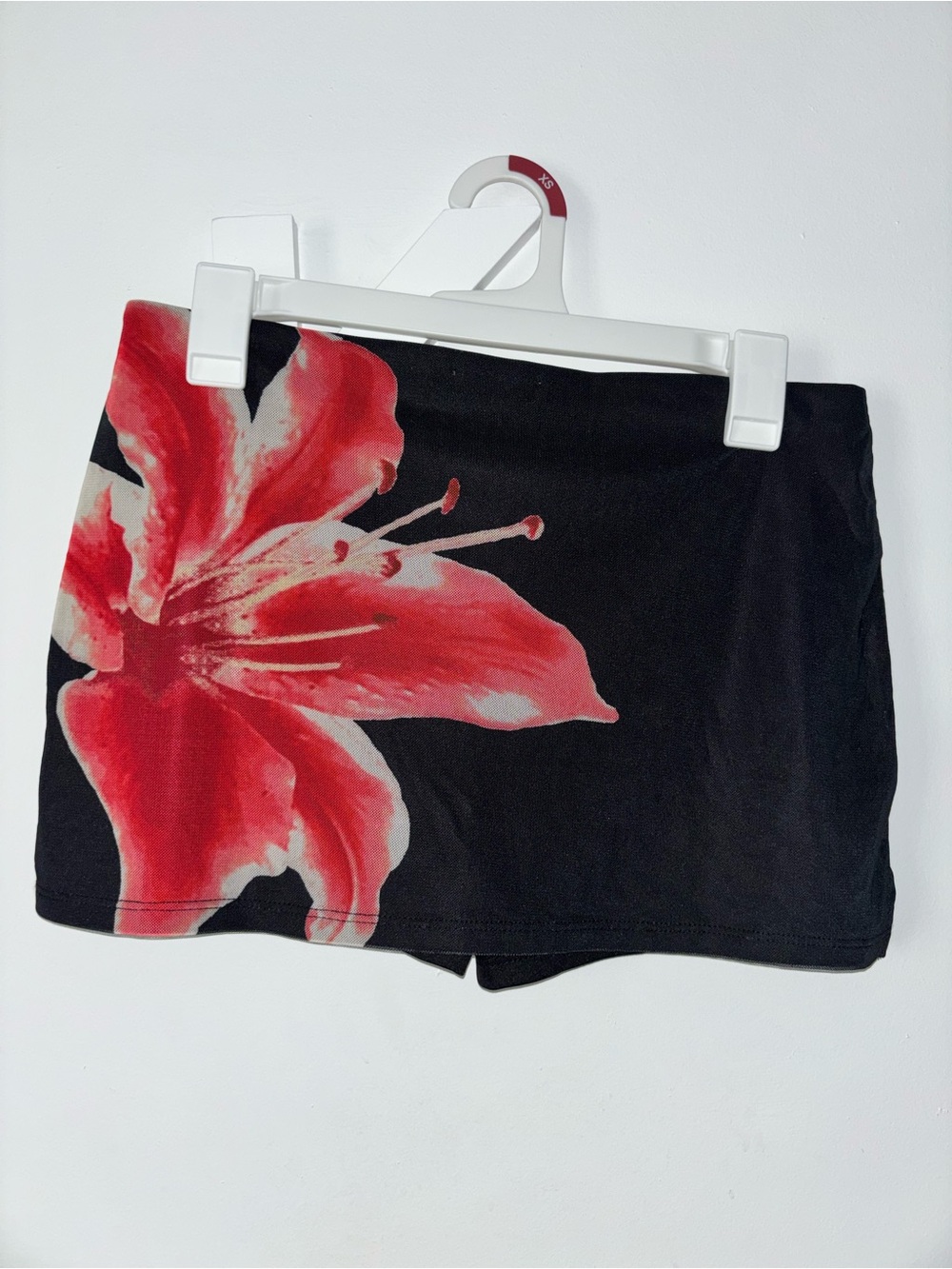 Derek Heart Black Skort with Red Floral Lily Print